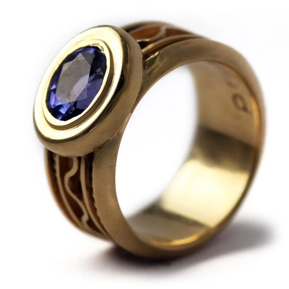 Misti- his her promise rings, Tanzanite AAA