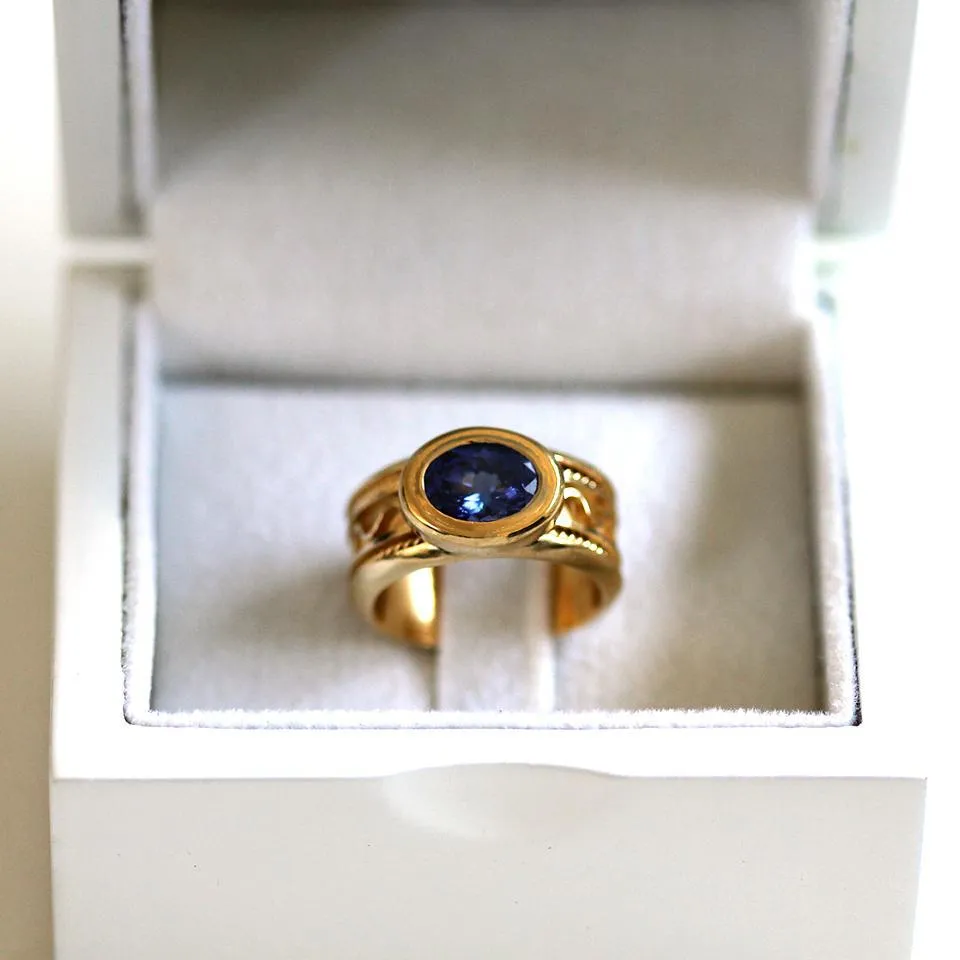 Misti- his her promise rings, Tanzanite AAA