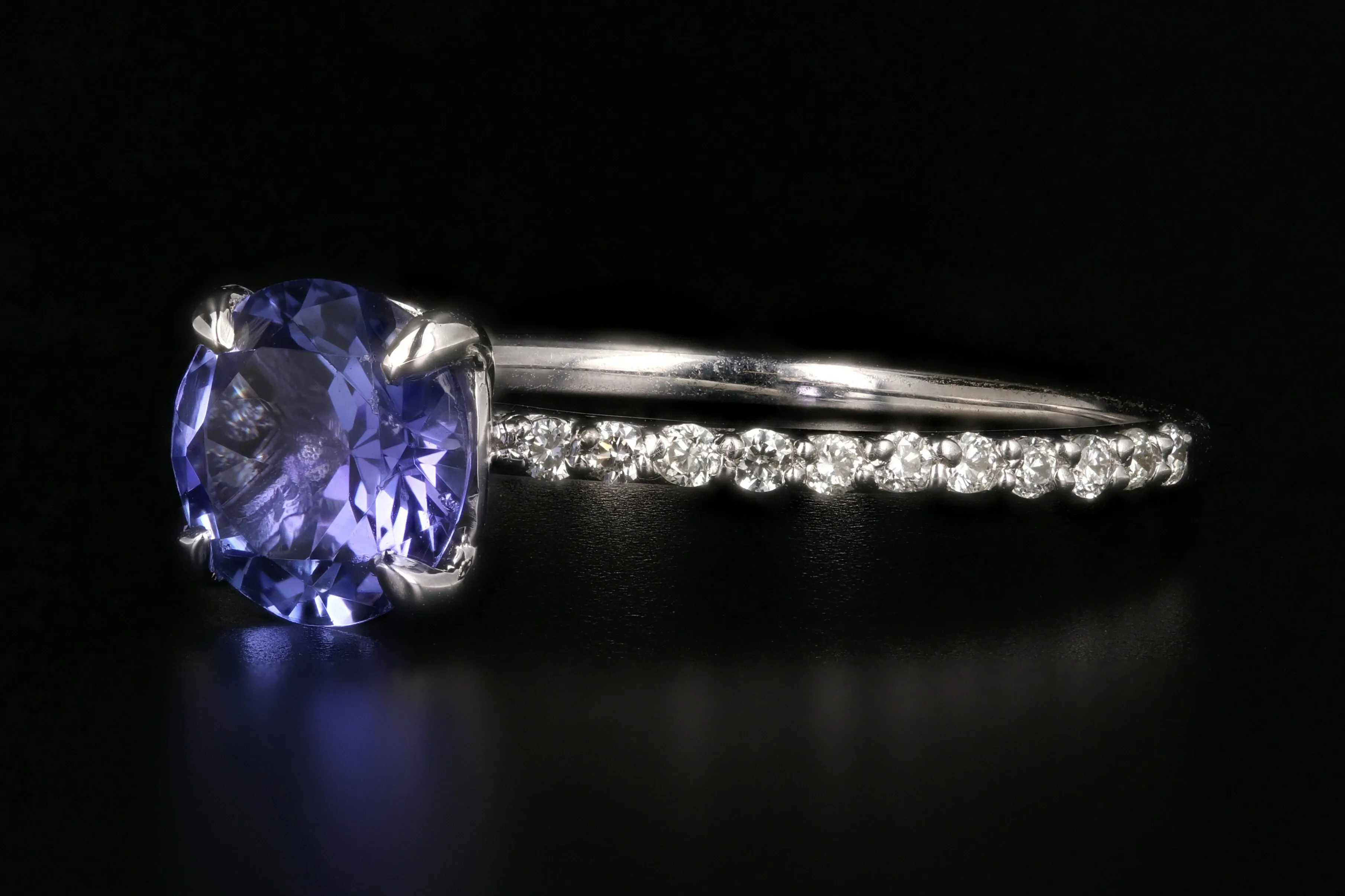 Modern 14K White Gold 1.35 Carat Tanzanite and Diamond Ring
