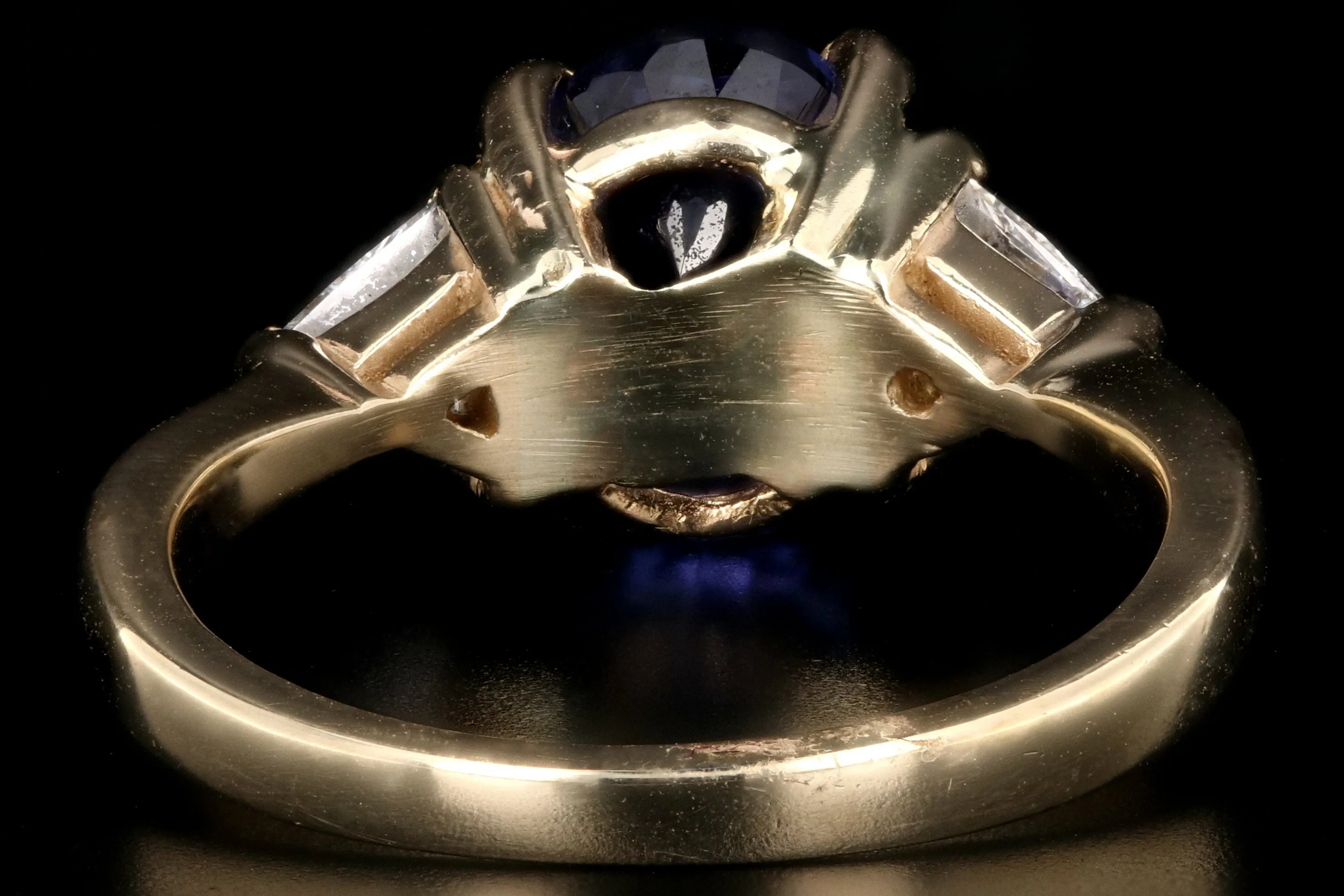 Modern 14K Yellow Gold 3 Carat Tanzanite and Trillion Cut Diamond Ring