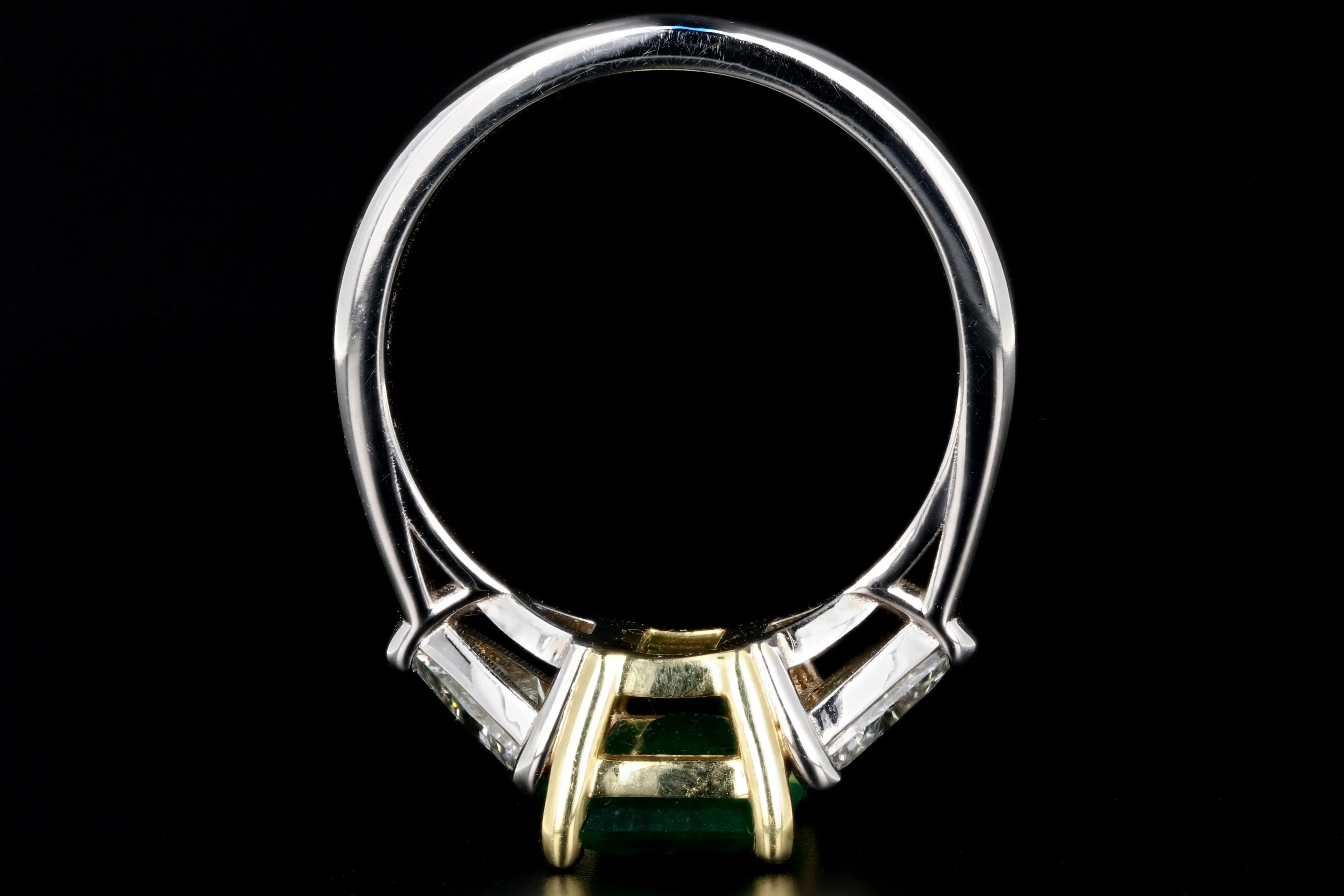 New 18K White and Yellow Gold AGL Certified 1.58 Carat Colombian Emerald and Trillion Cut Diamond Ring