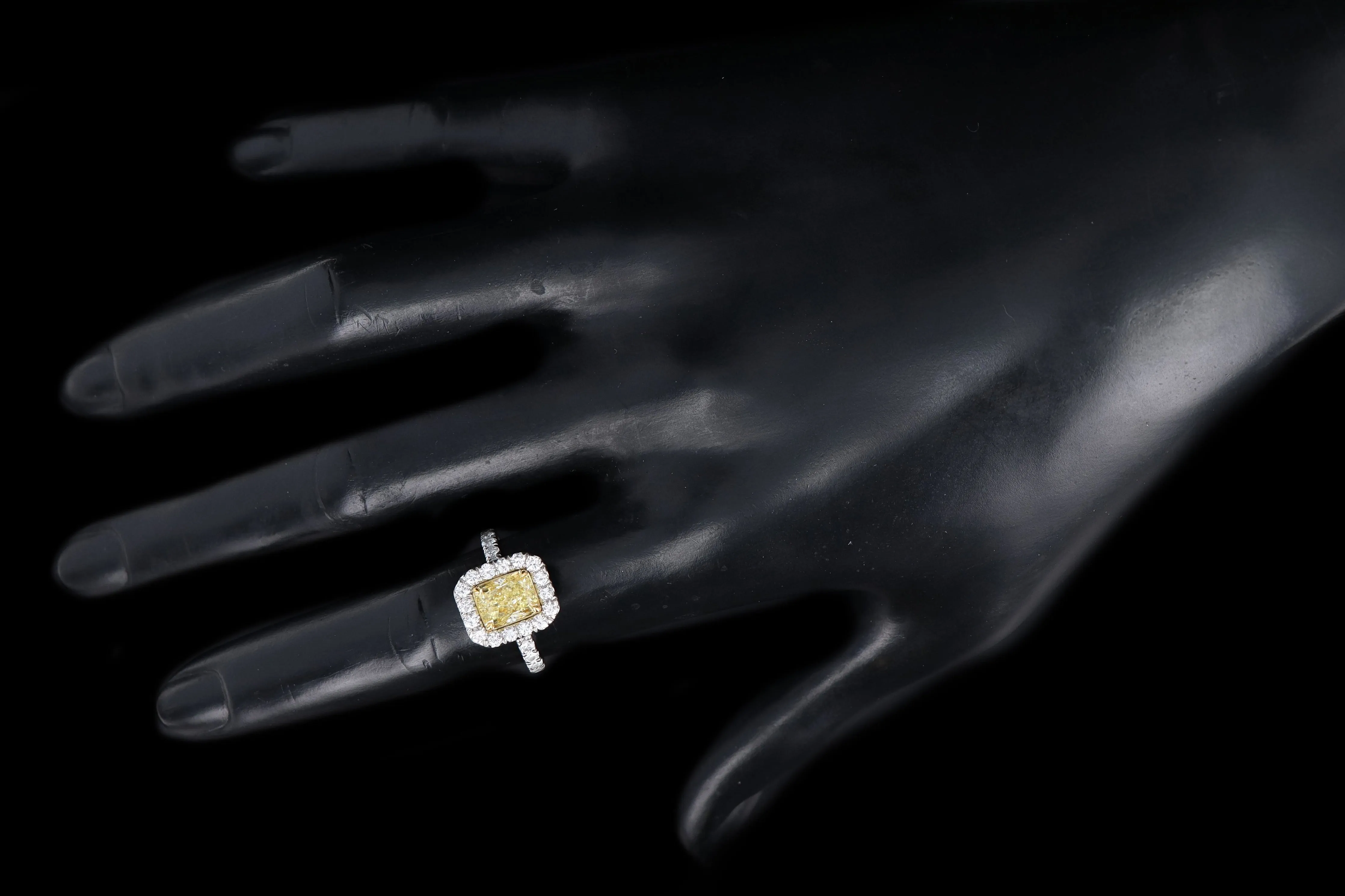 New Platinum 1.73 Carat Fancy Yellow Radiant Cut Diamond Ring GIA Certified