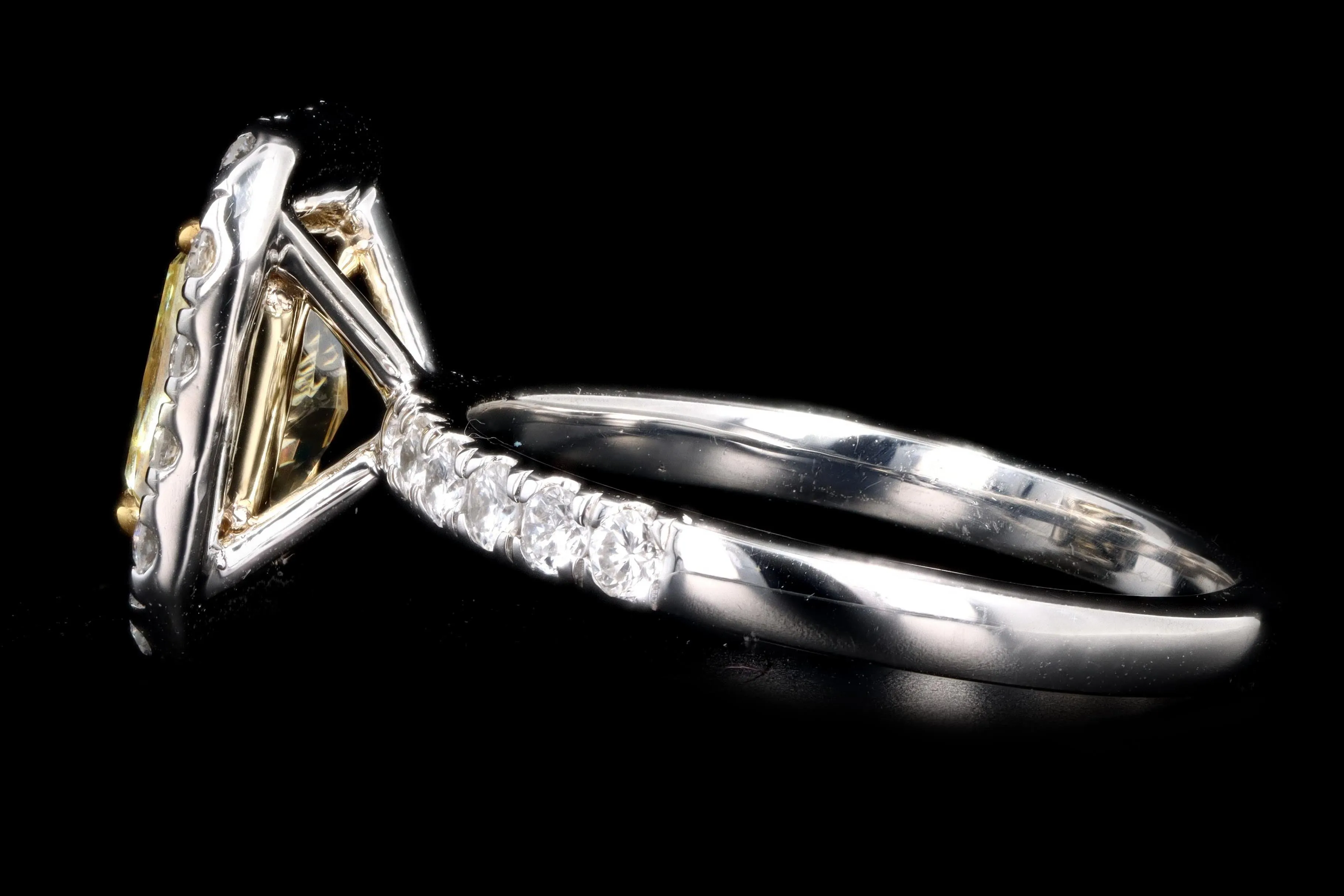New Platinum 1.73 Carat Fancy Yellow Radiant Cut Diamond Ring GIA Certified