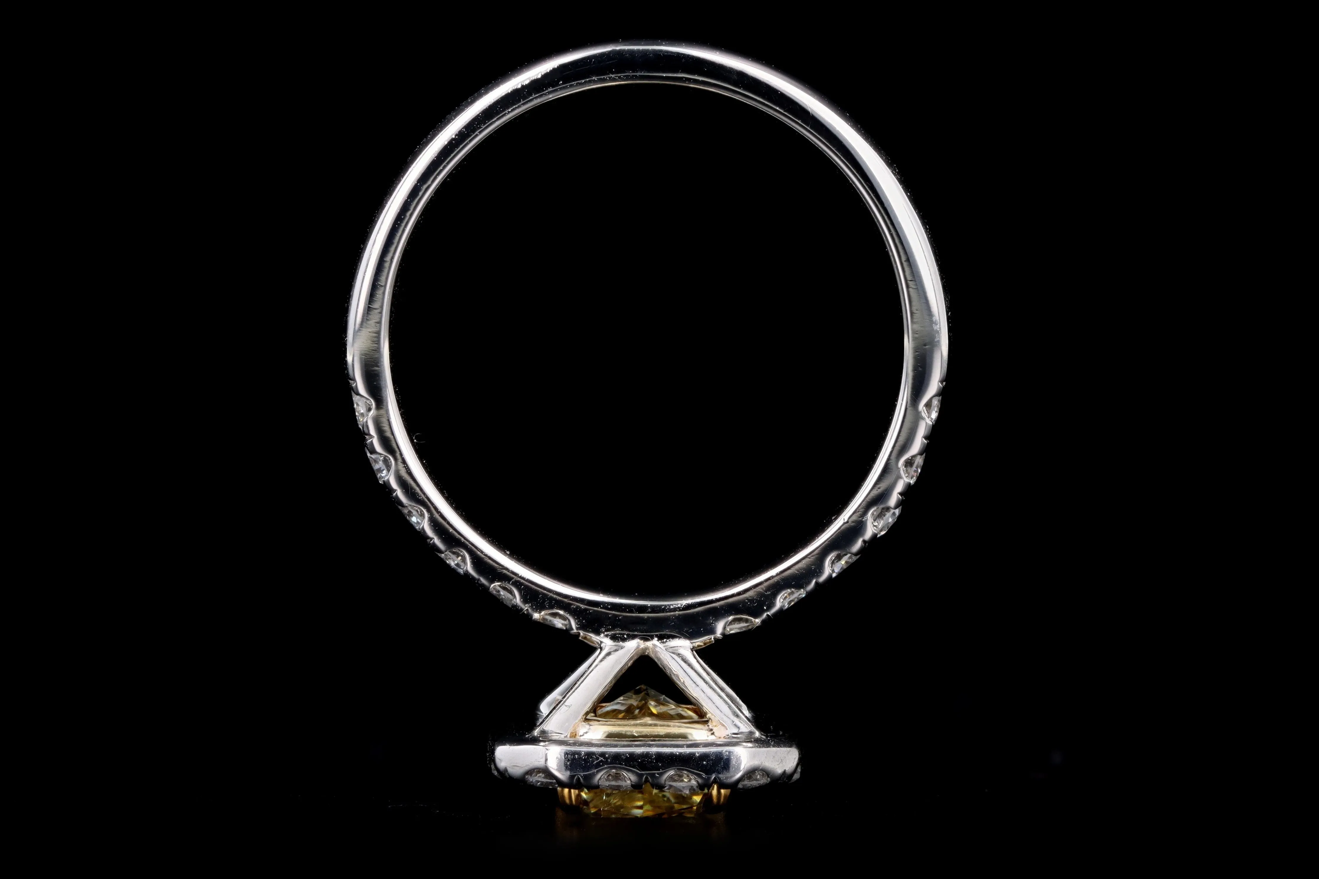 New Platinum 1.73 Carat Fancy Yellow Radiant Cut Diamond Ring GIA Certified