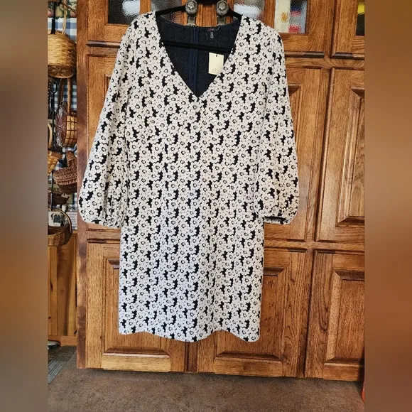 NEW Trina Turk Valley Dress Cream and Blue Floral Pattern Size 12 (NWT)
