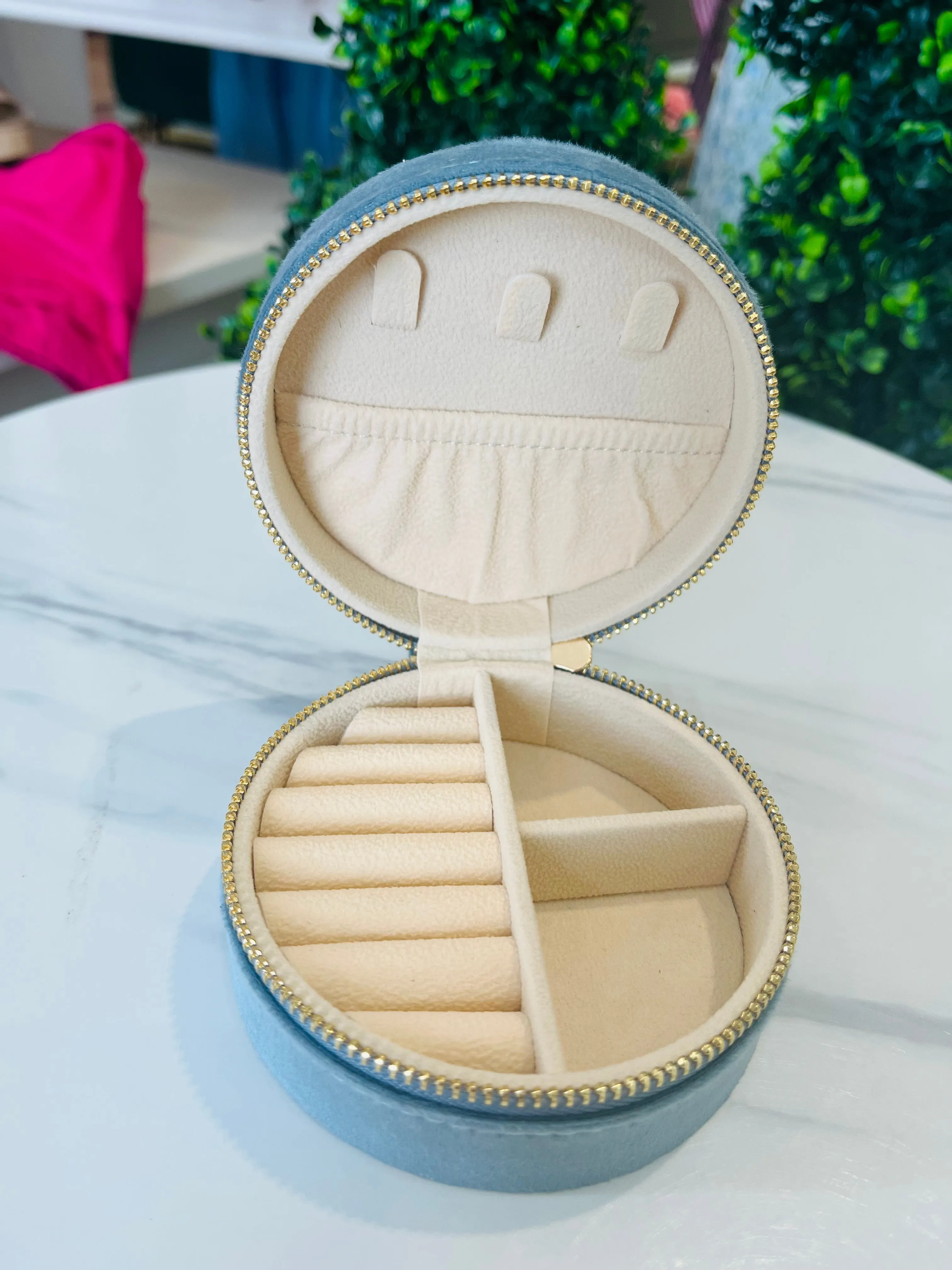 On the Go Jewelry Case