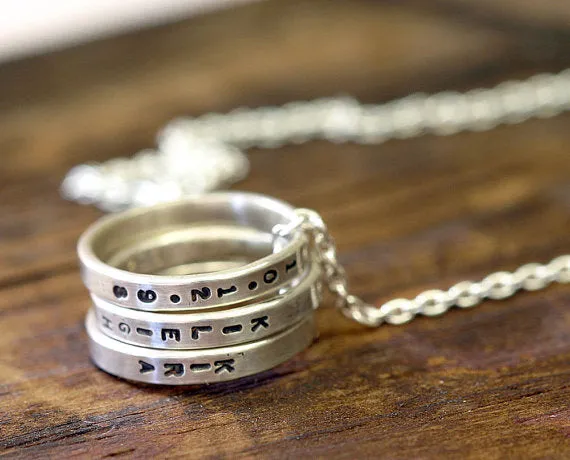 Personalized mommy necklace (S0236)