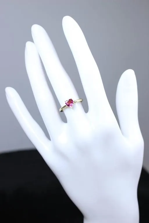 PINK Tourmaline 14 Karat Gold Heart Ring Size 5 1/2