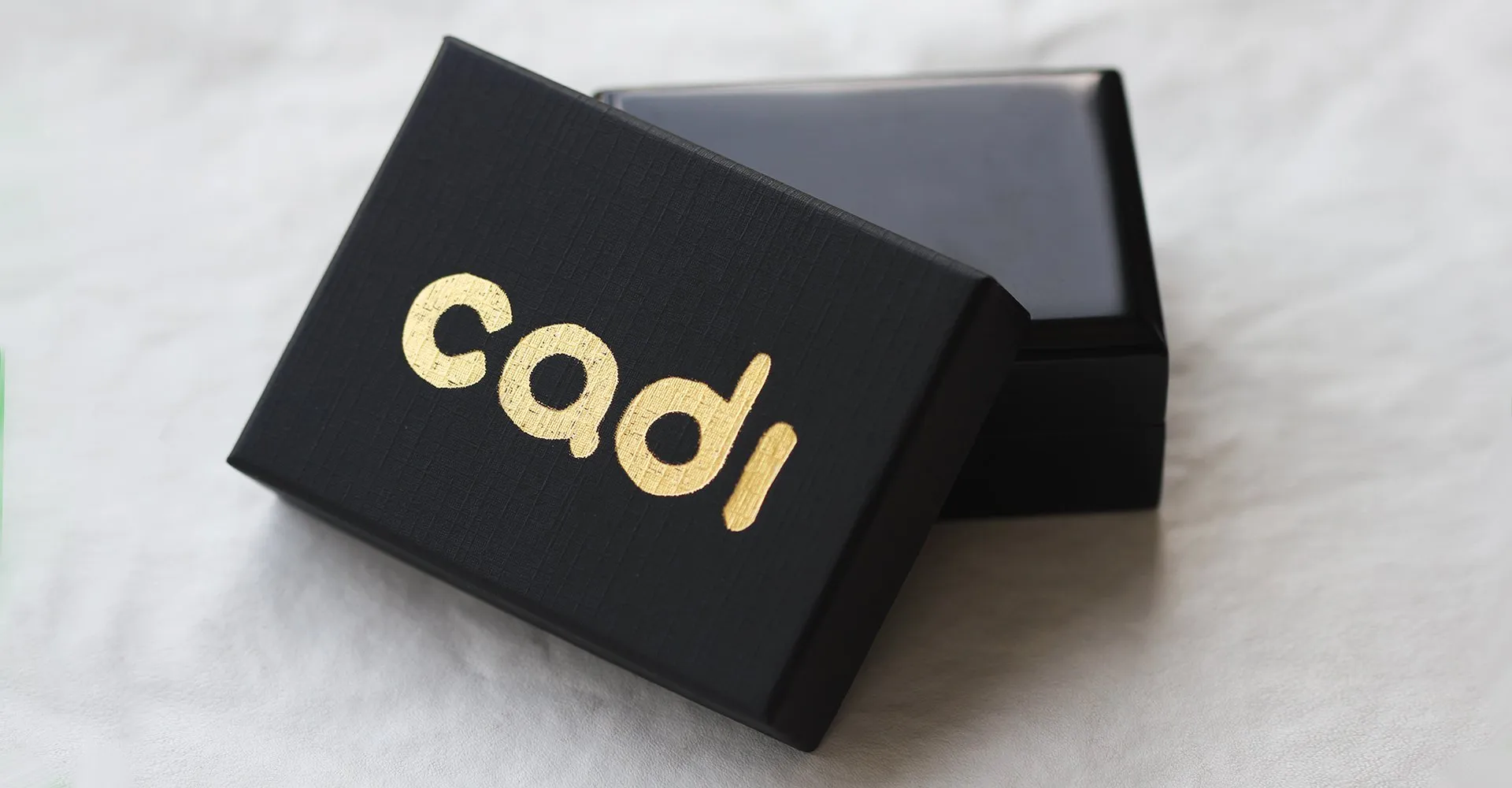 Promise rings for couples with Diamonds