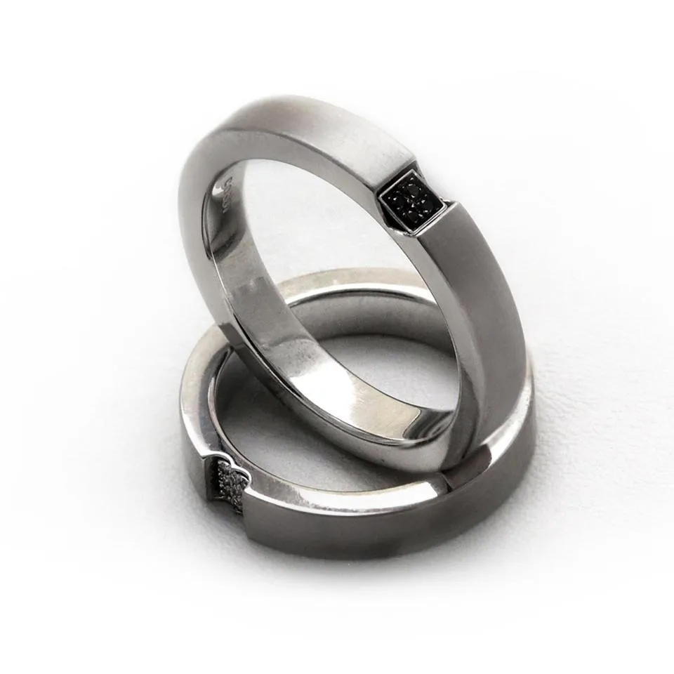 Promise rings for couples with Diamonds