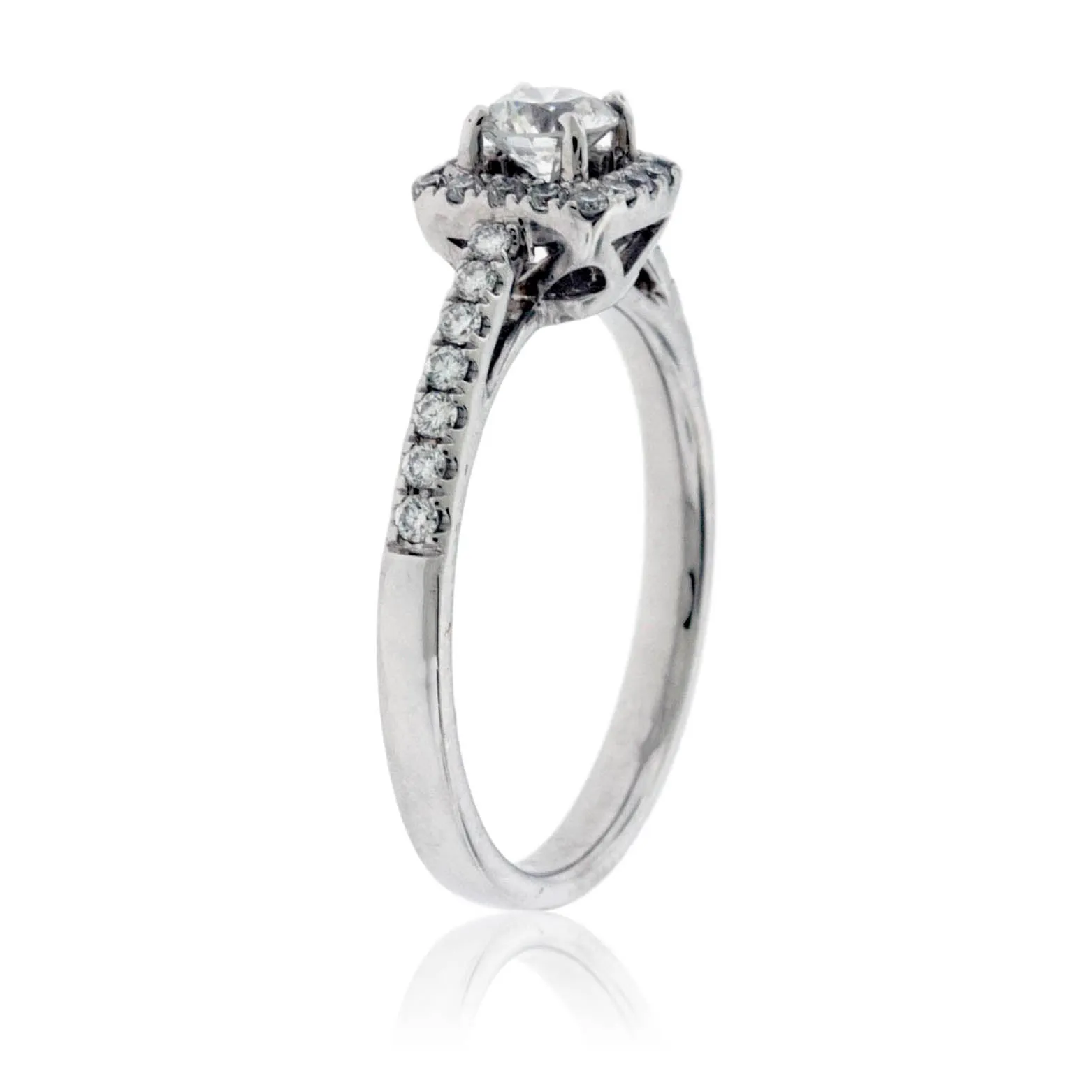 Round Cut Diamond Engagement Ring
