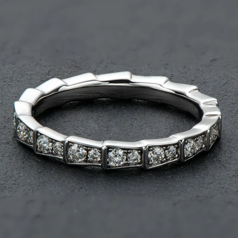 Round Cut Moissanite Diamond Mechanical Snake Eternity Ring