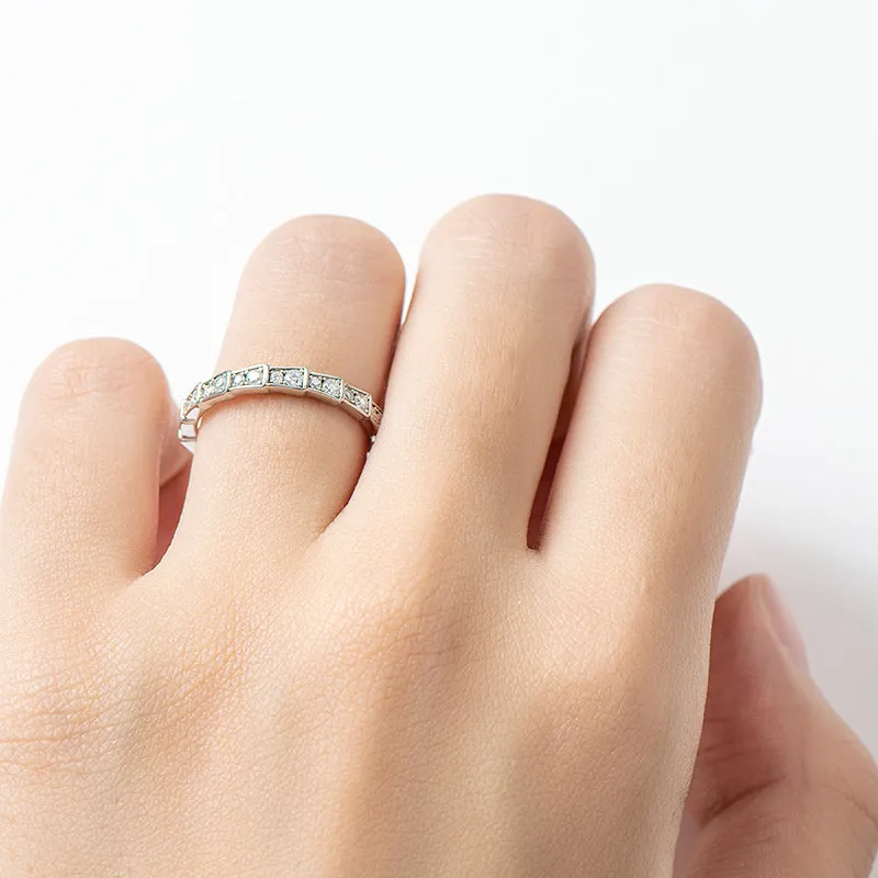 Round Cut Moissanite Diamond Mechanical Snake Eternity Ring