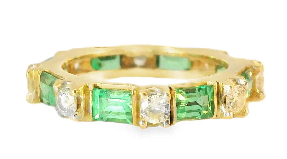 Stunning Estate 14K Yellow Gold Diamond Emerald Eternity Wedding Ring Band