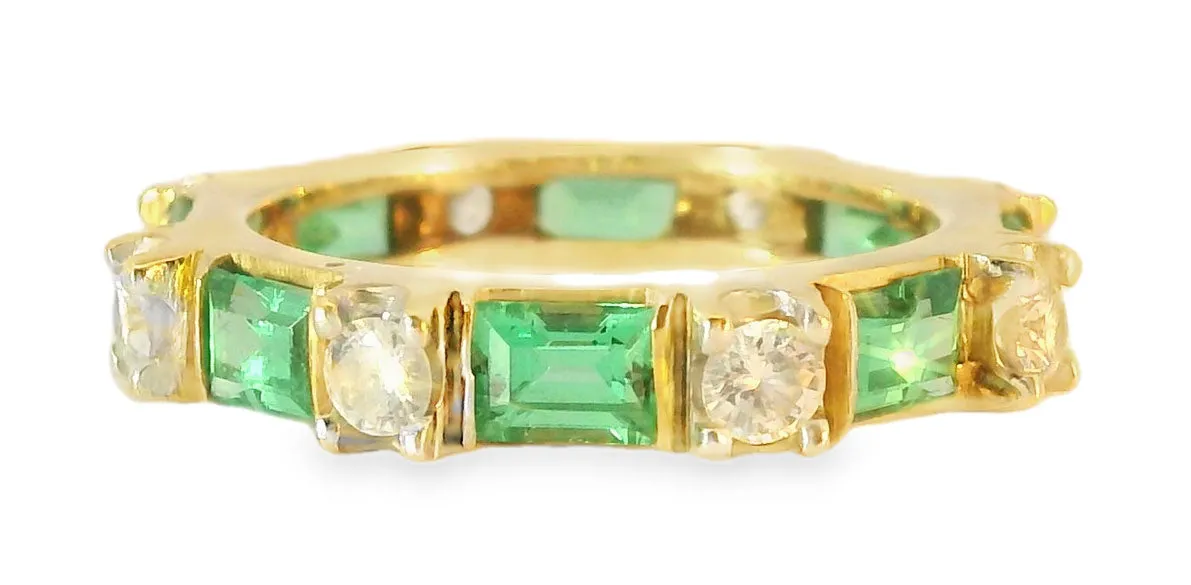 Stunning Estate 14K Yellow Gold Diamond Emerald Eternity Wedding Ring Band