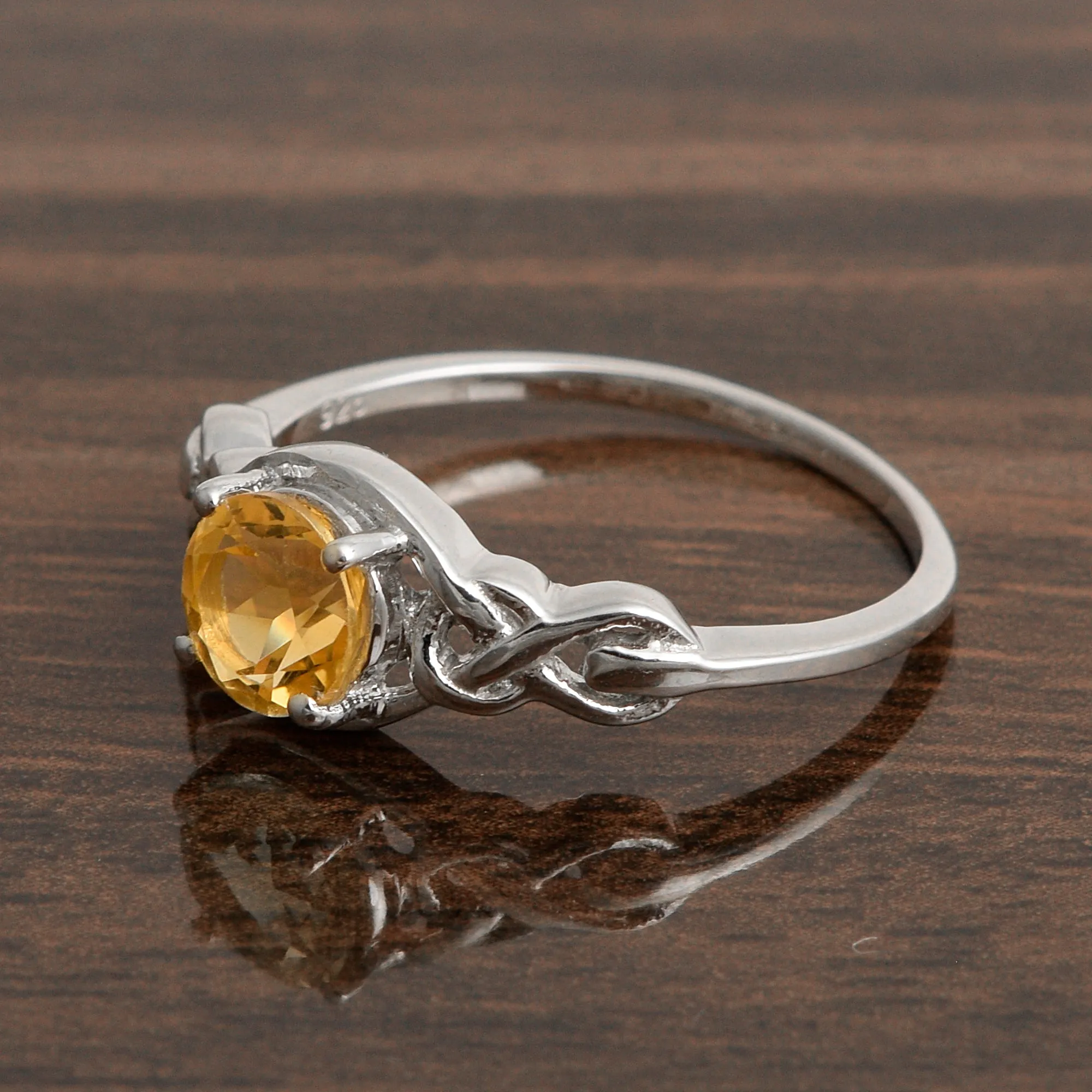 Stylish 925 Sterling Silver Round 6MM Citrine Women Love Wedding Ring