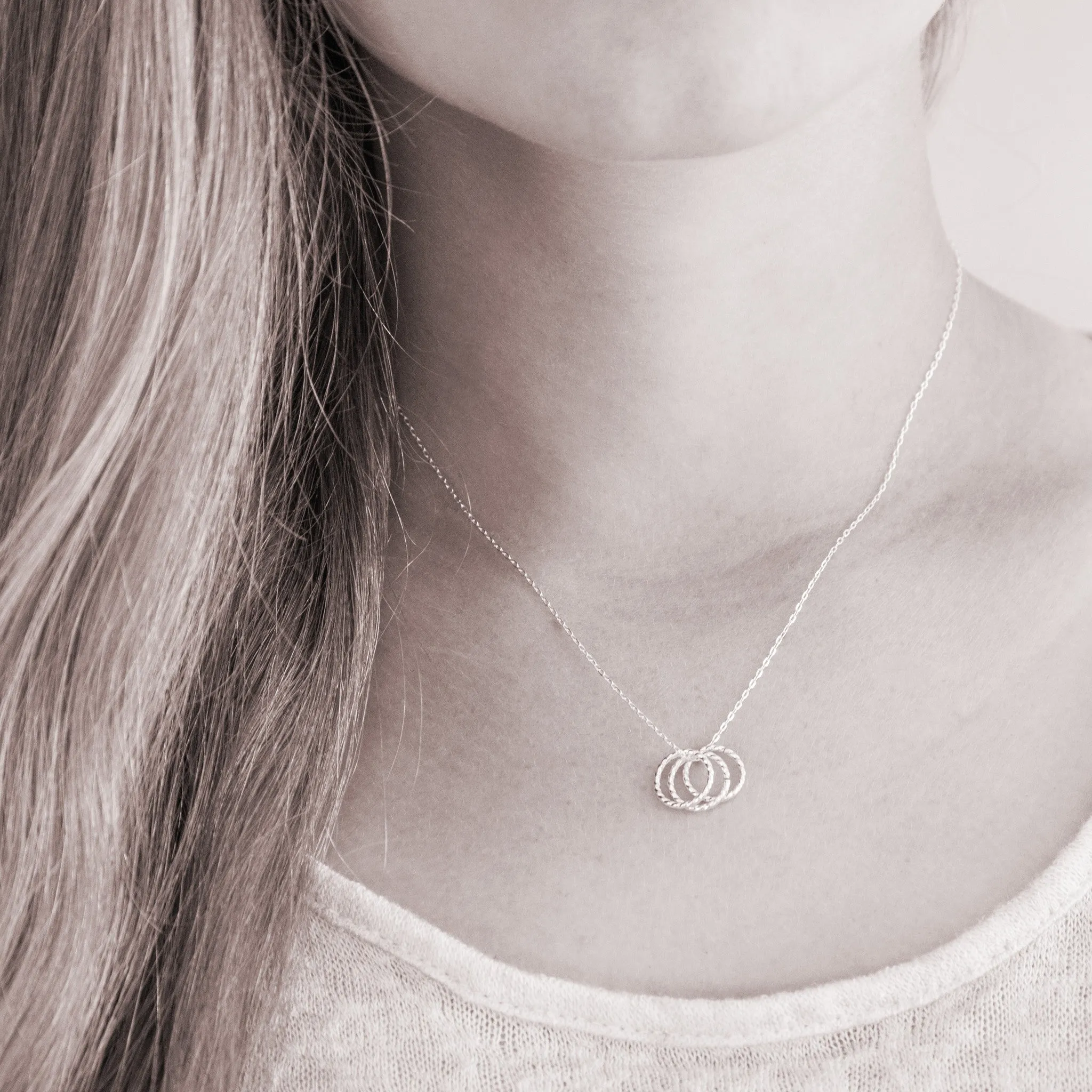“Three Best Friends Delicate” Sterling Silver Necklace on Personalized Jewelry Card
