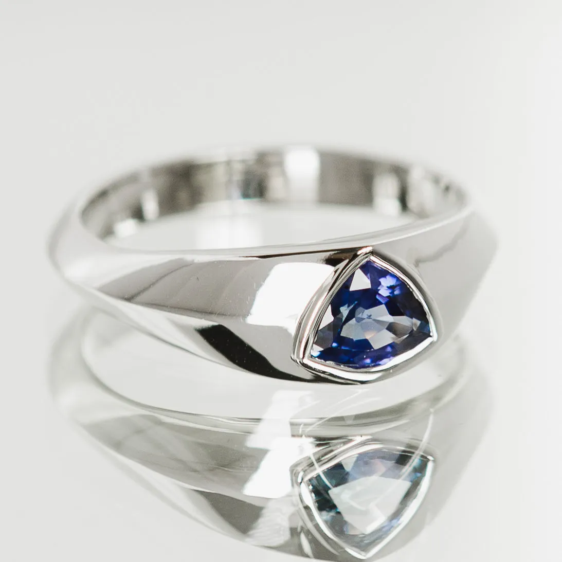 Tunduru Sapphire Signet Ring in 14k White Gold