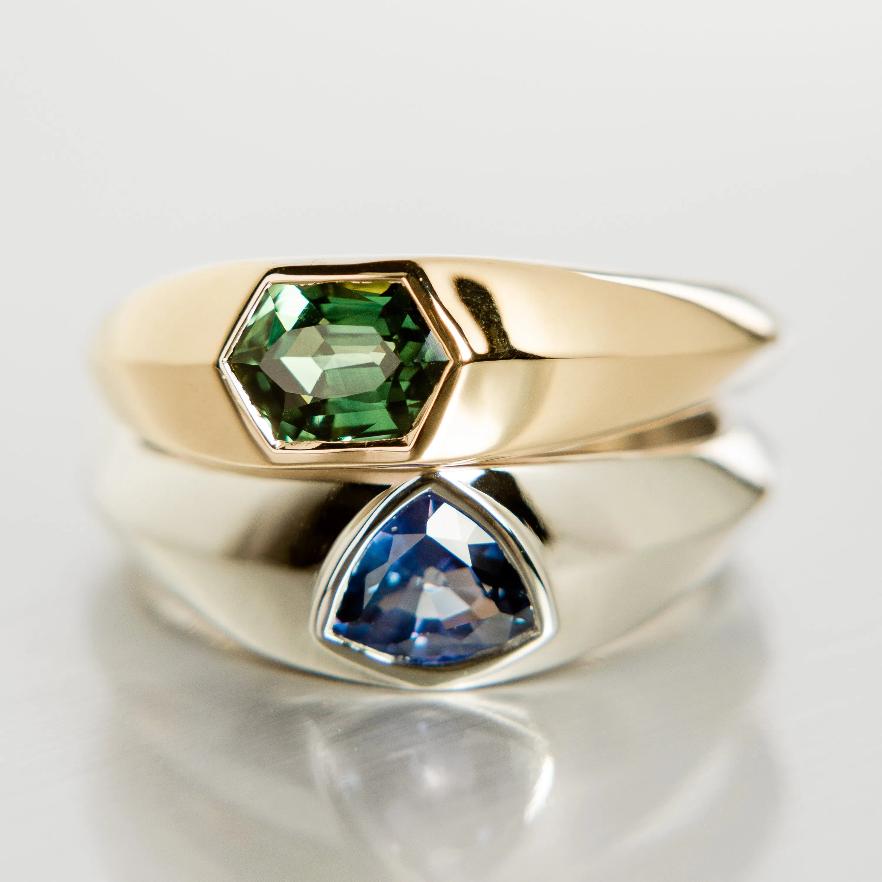 Tunduru Sapphire Signet Ring in 14k White Gold