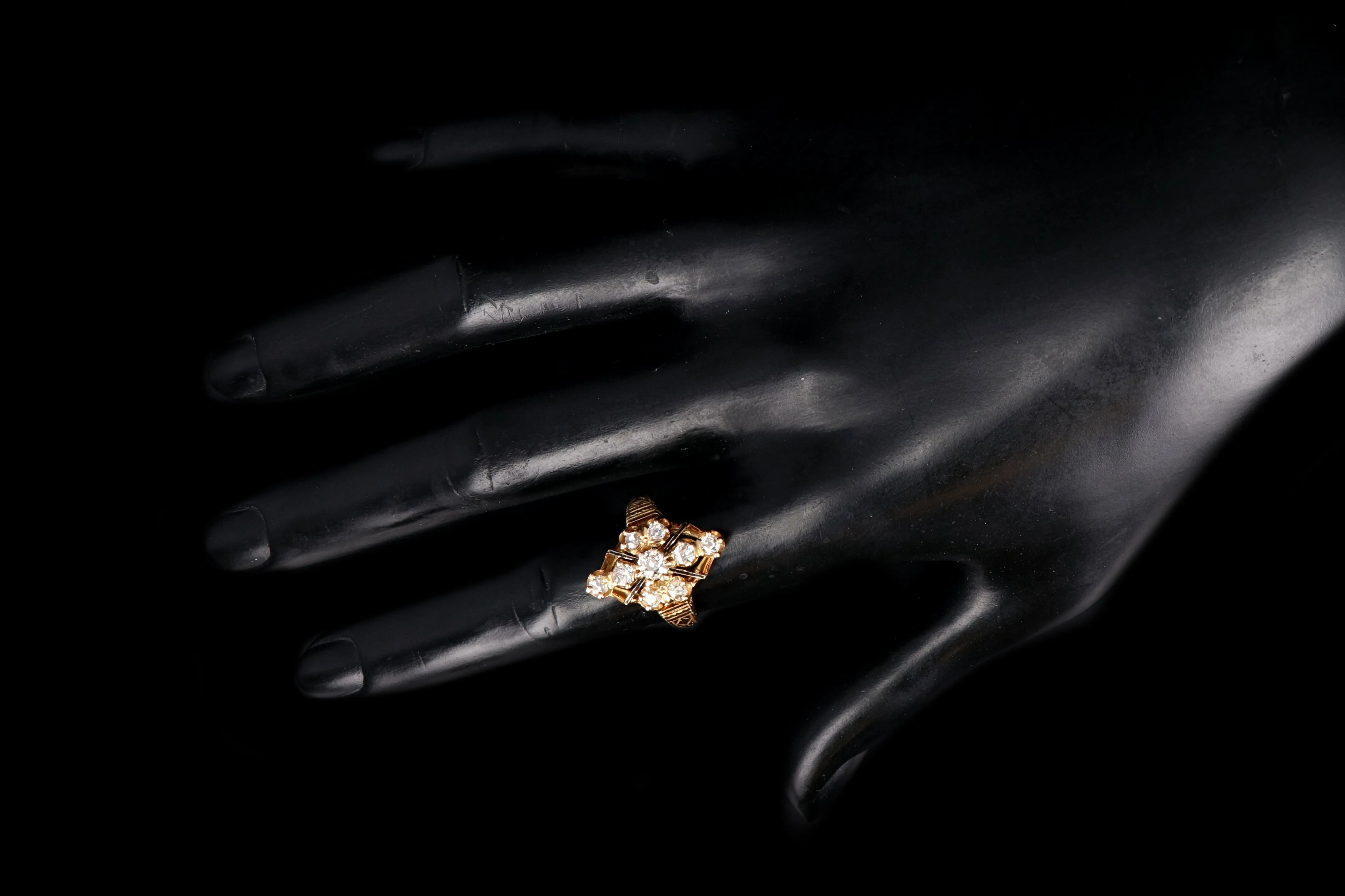 Victorian 18K Yellow Gold 1  Carat Old Mine Cut Diamond Ring