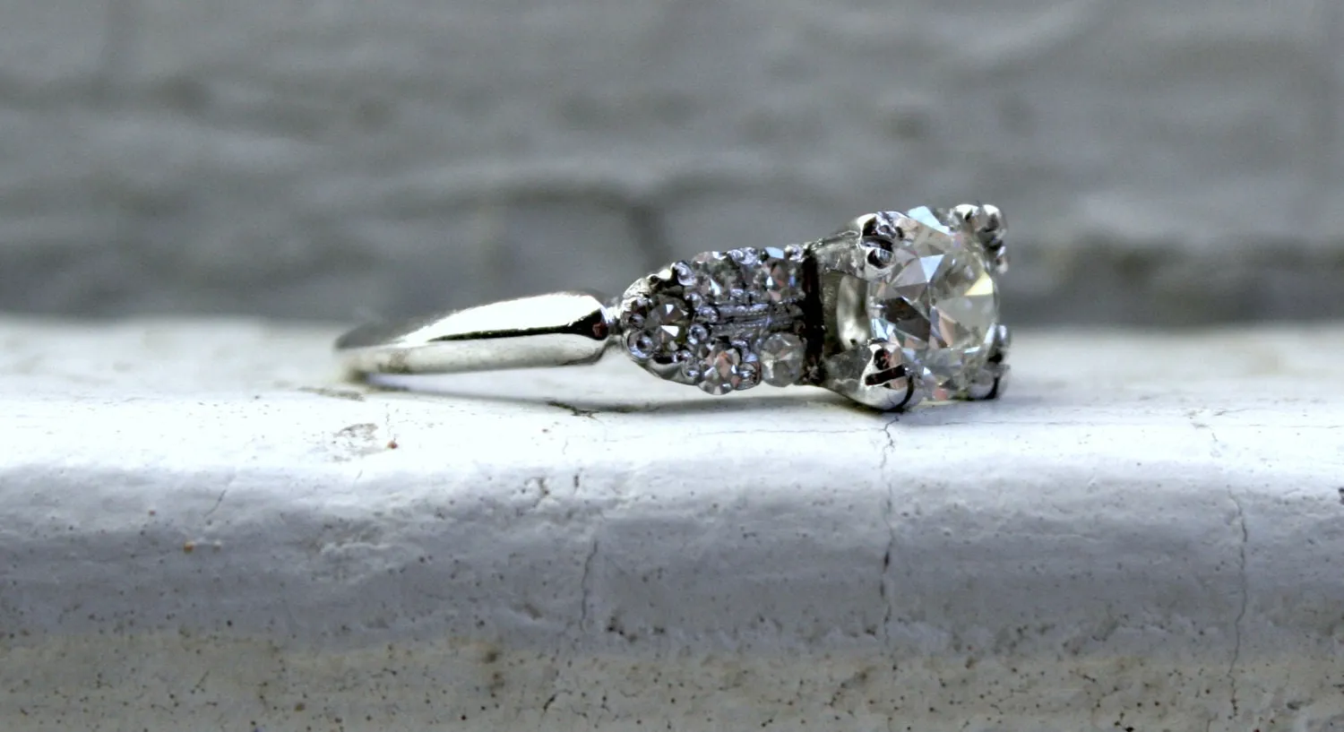 Vintage Deco Platinum Diamond Engagement Ring with GIA cert - 1.02ct.