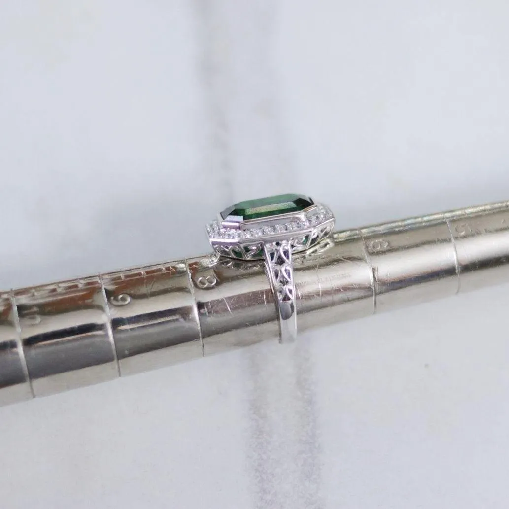 Vintage Emerald Crystal Cocktail Ring