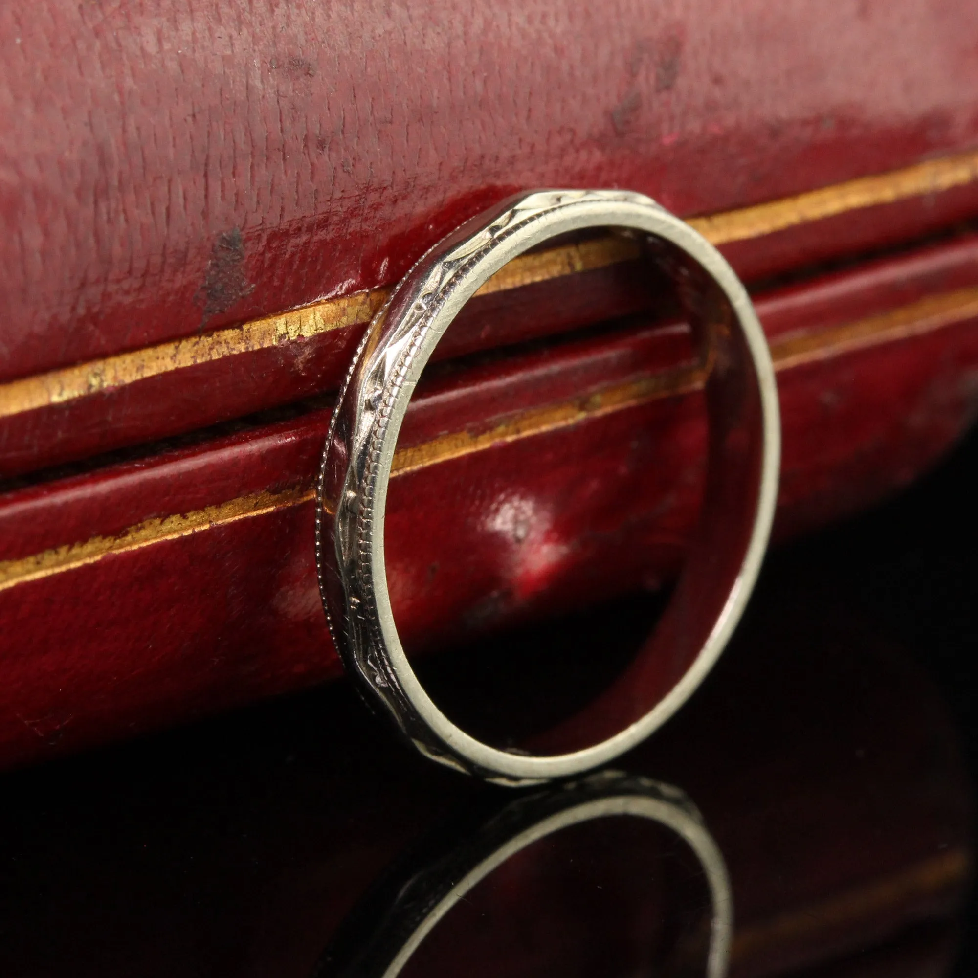 Vintage Retro Everlove 14K White Gold Engraved Wedding Band - Size 6