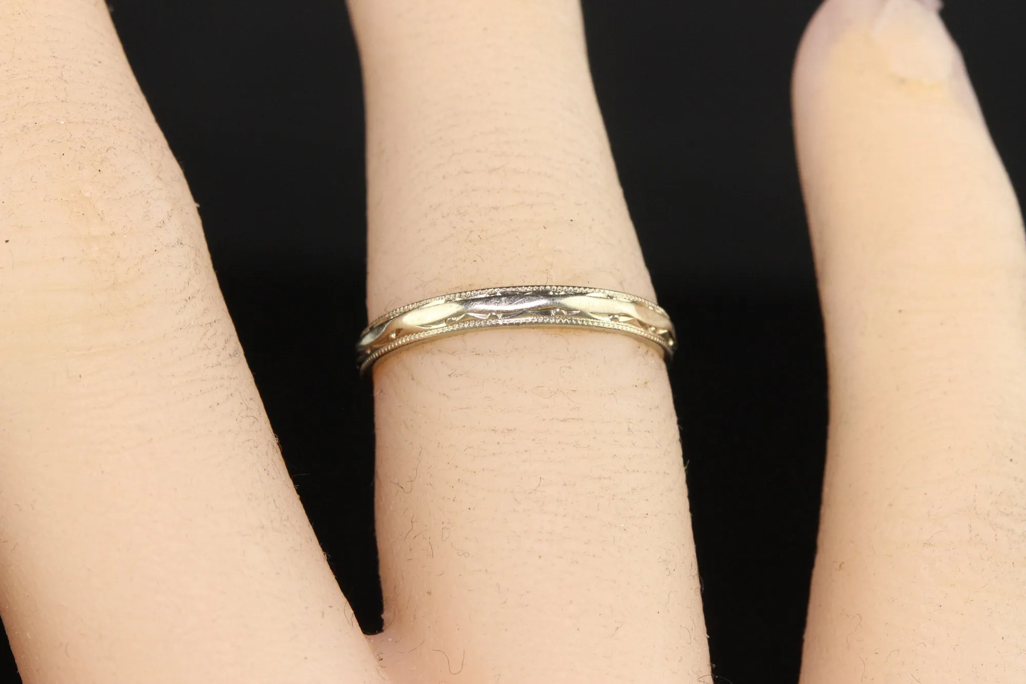 Vintage Retro Everlove 14K White Gold Engraved Wedding Band - Size 6