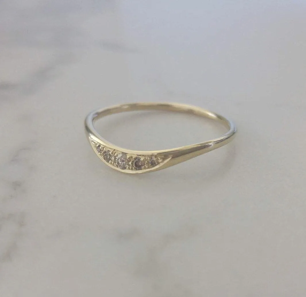 Vintage style diamond ring, unique cognac diamond wedding ring, 14k gold and diamonds wedding band