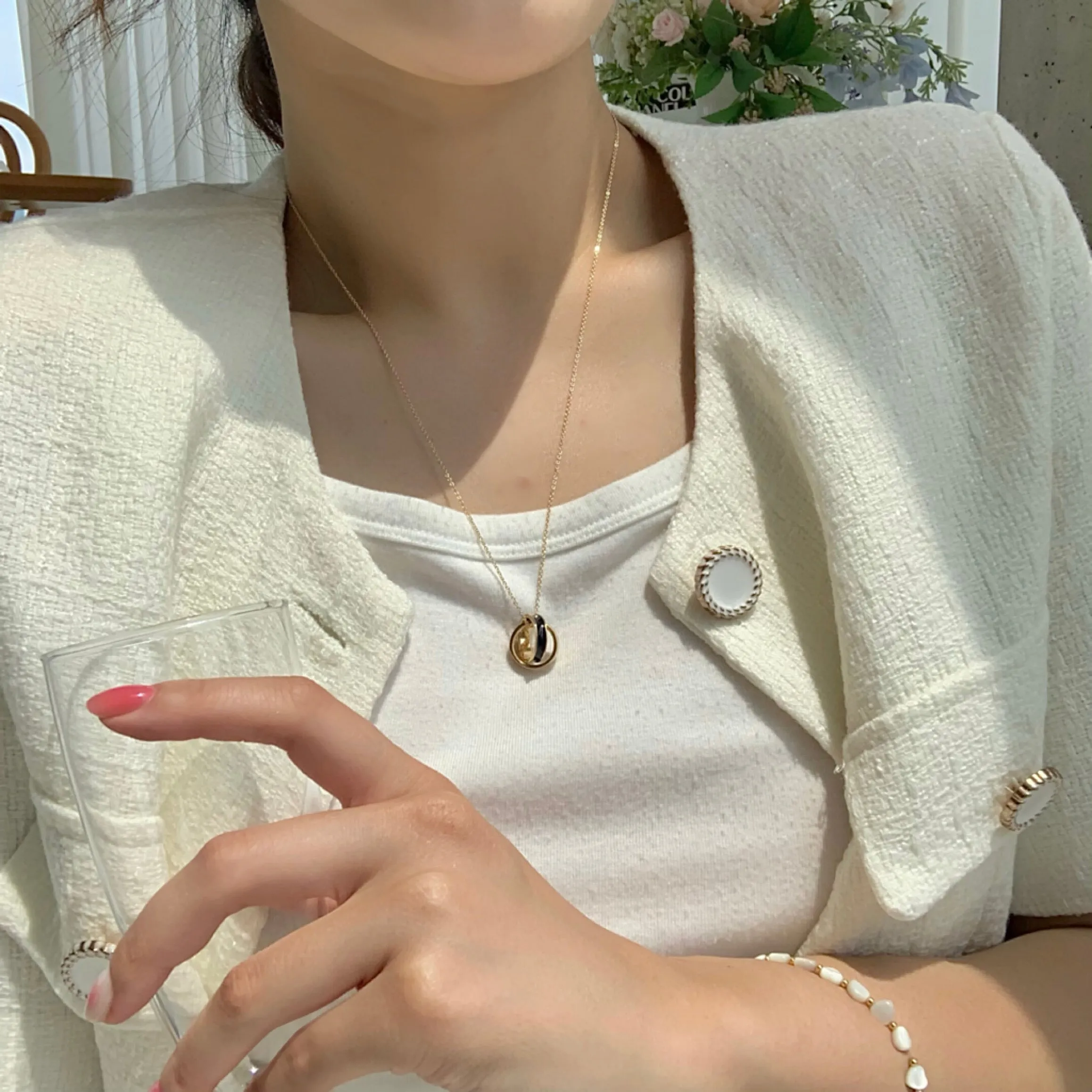 White Green Navy Interlocking Double Rings Pendant Necklace