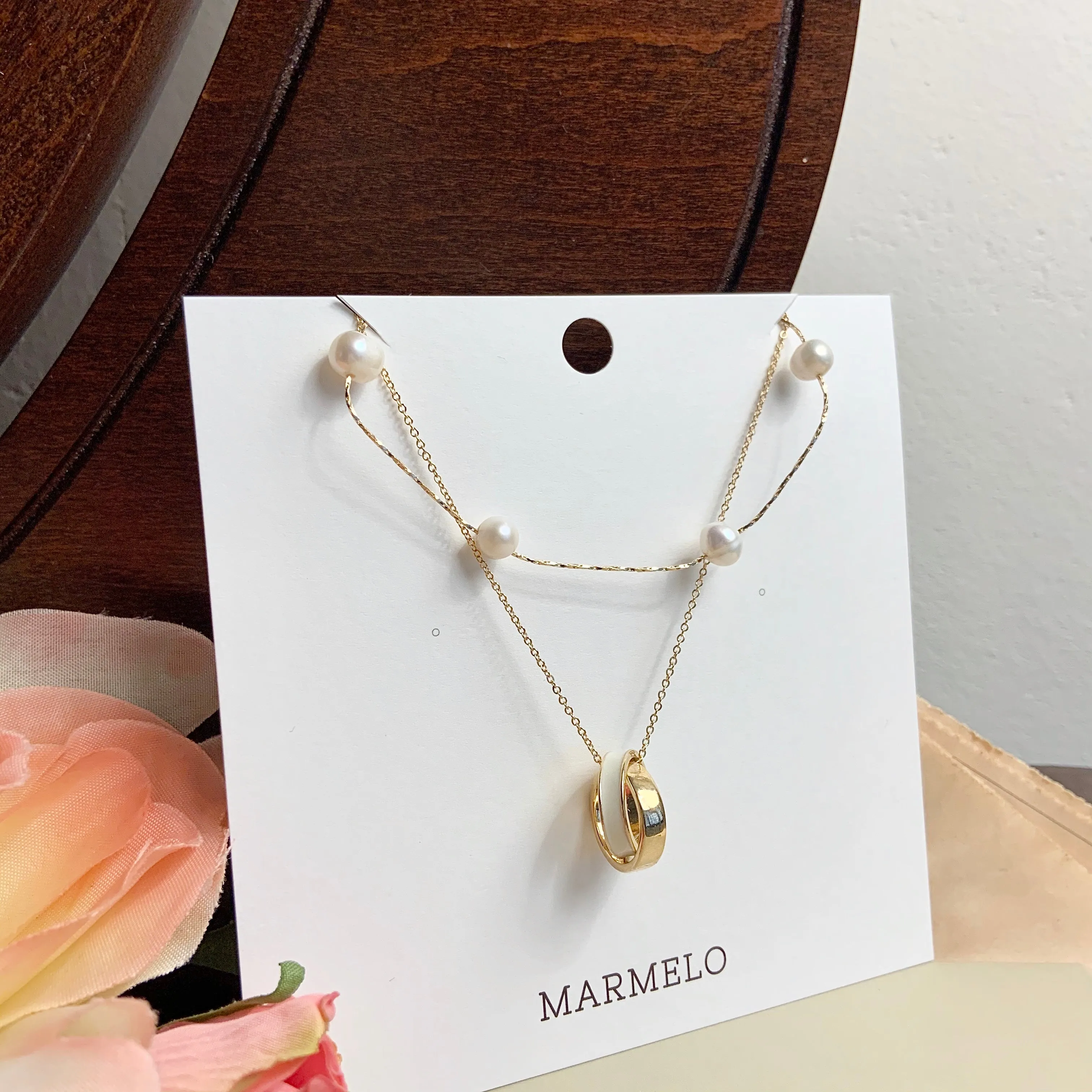 White Green Navy Interlocking Double Rings Pendant Necklace